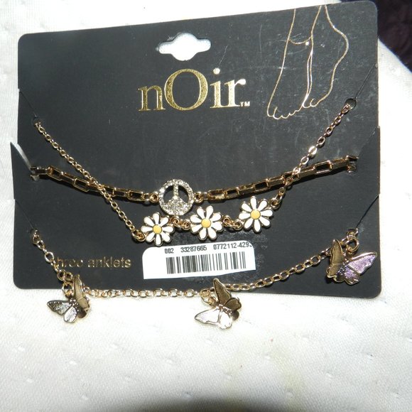 Noir Charm Anklets 3 Pc Set 🌼Daisies🦋Butterflies ☮️Peace sign set 🆕/NWT! - Picture 1 of 6